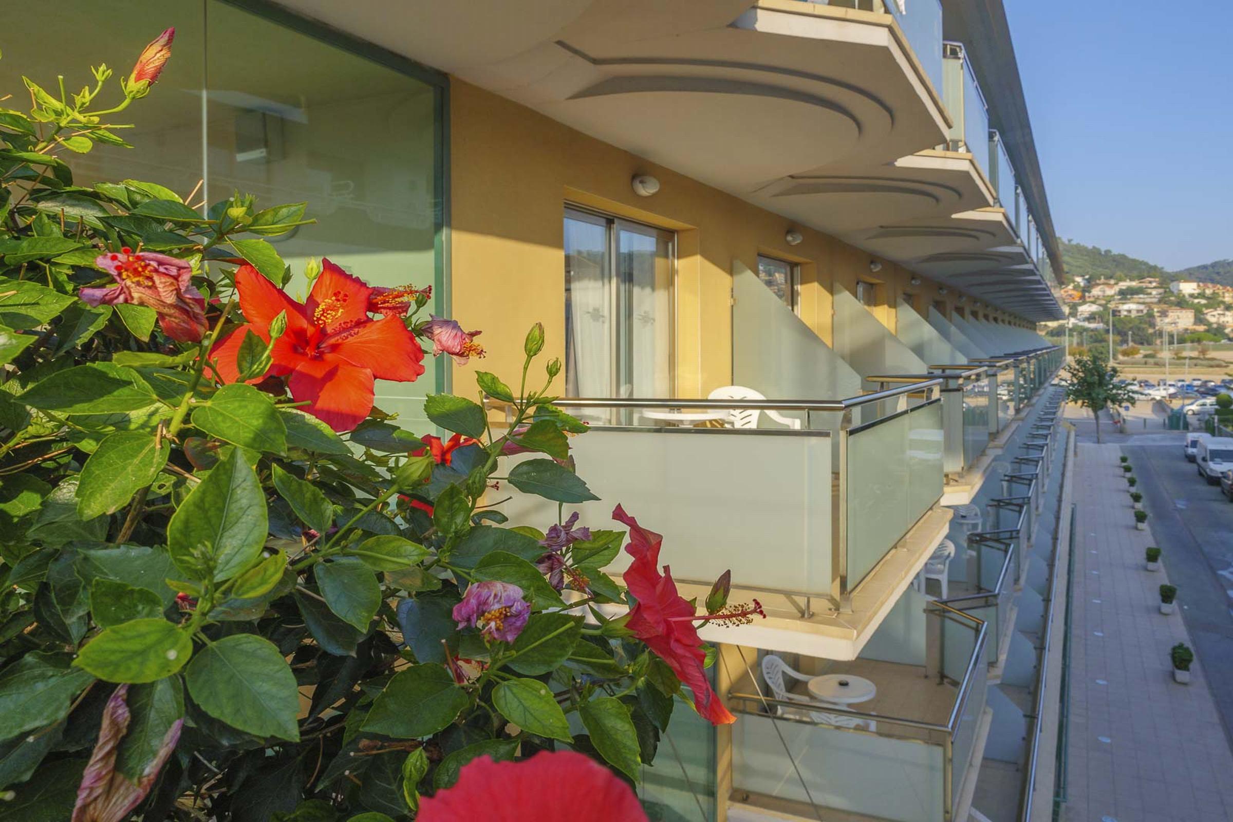 Hotel Dwo Sirius - Adults Only Santa Susanna Exterior foto